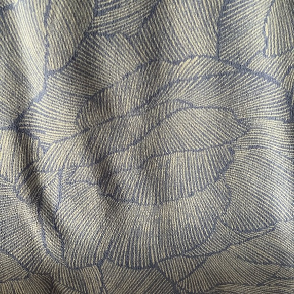 Maternity Blue Floral Print Wrap Dress - Gap - Picture 2 of 3